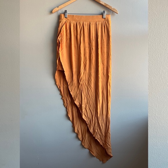 Forever 21 Asymmetrical Skirt - Picture 2 of 5